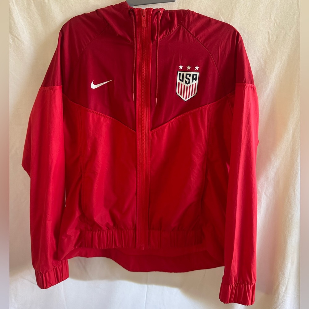 Nike red team USA women’s Soccer zip up Windbreaker jacket size small